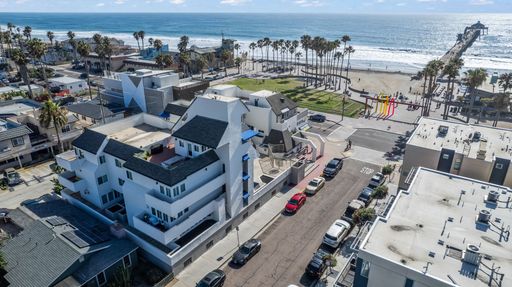 Stunning 1BR with Ocean Views, Parking, and More, Right Next to the Beach! – photo 1