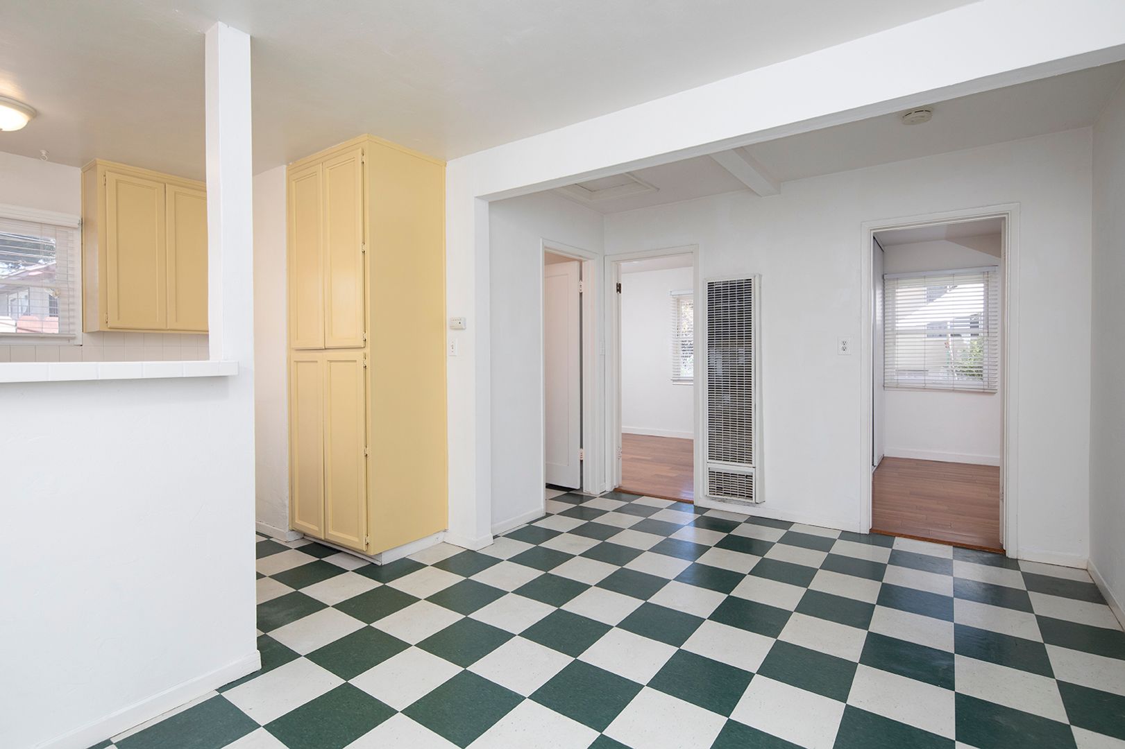 San Diego Apartment: 4765 - 4773 Orchard Avenue