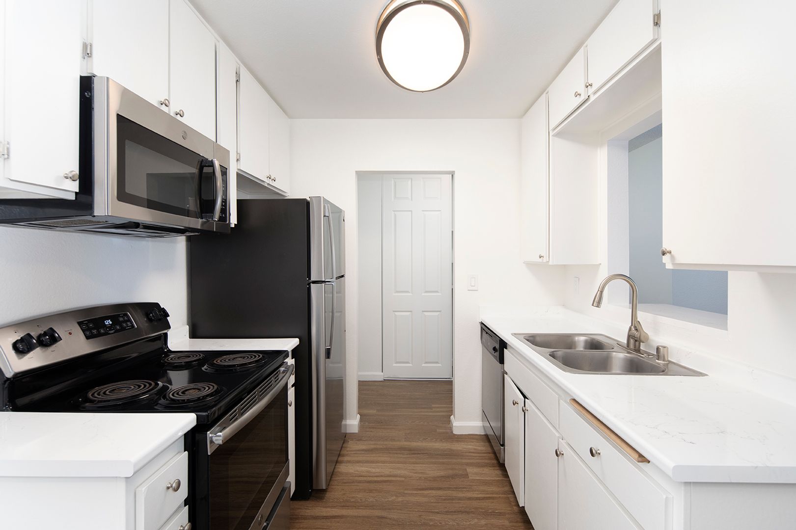La Mesa Apartment: 9071 Dallas Street