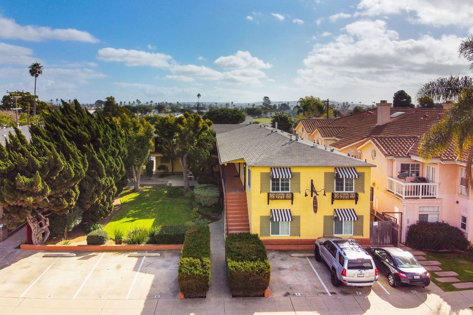 San Diego Apartment: 1461 Missouri Street