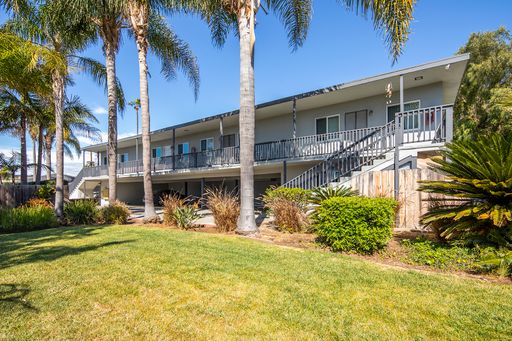 1Br Less than a Mile from the Beach in Carlsbad with Parking! – photo 1