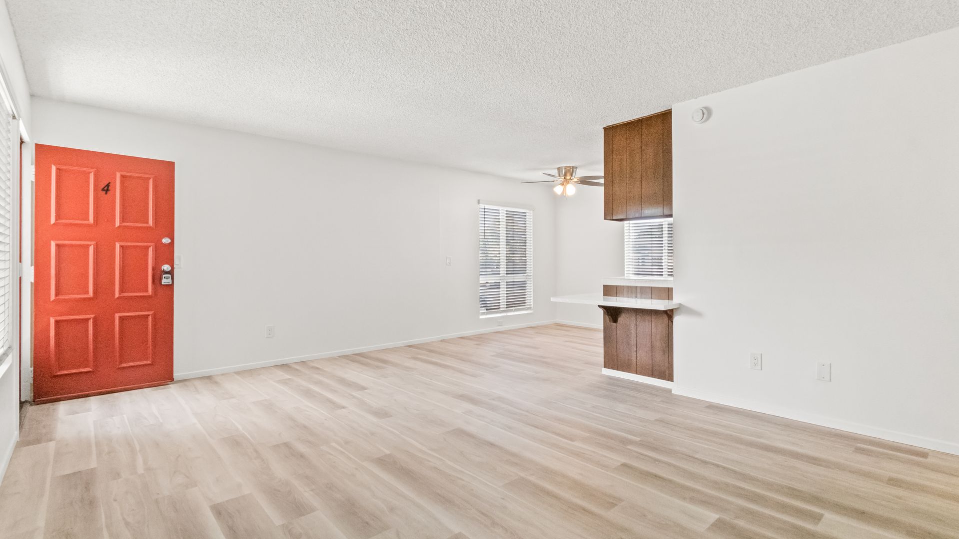 KV - Twin Cypress Apts 4 of 12