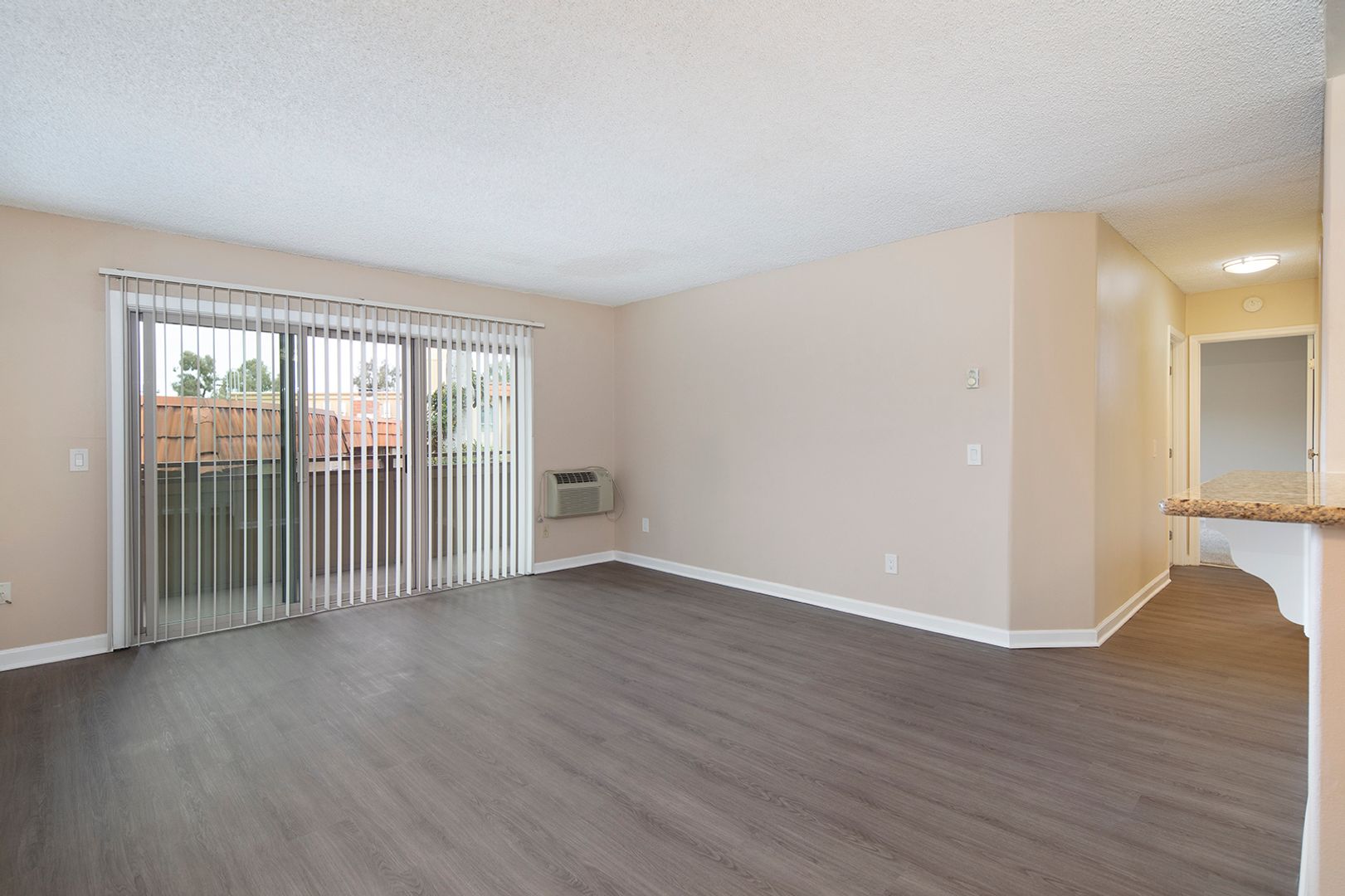 La Mesa Apartment: 9071 Dallas Street
