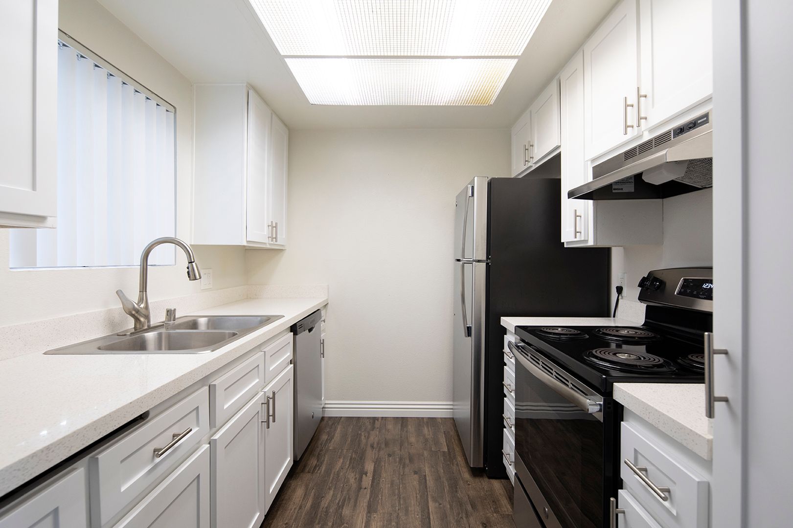 San Diego Apartment: 2636 Grand Ave