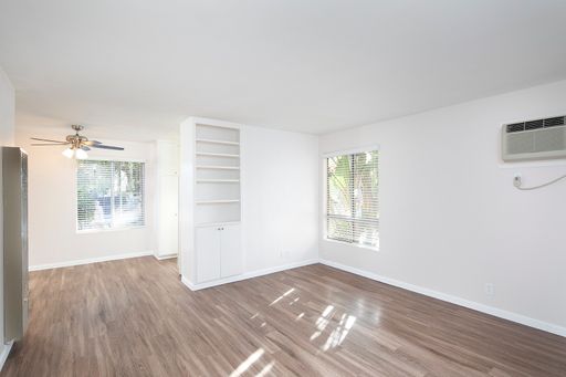 La Mesa 1 Bed/1 Bath ~ Beautiful Community w/ Parking, AC, and More! – photo 1