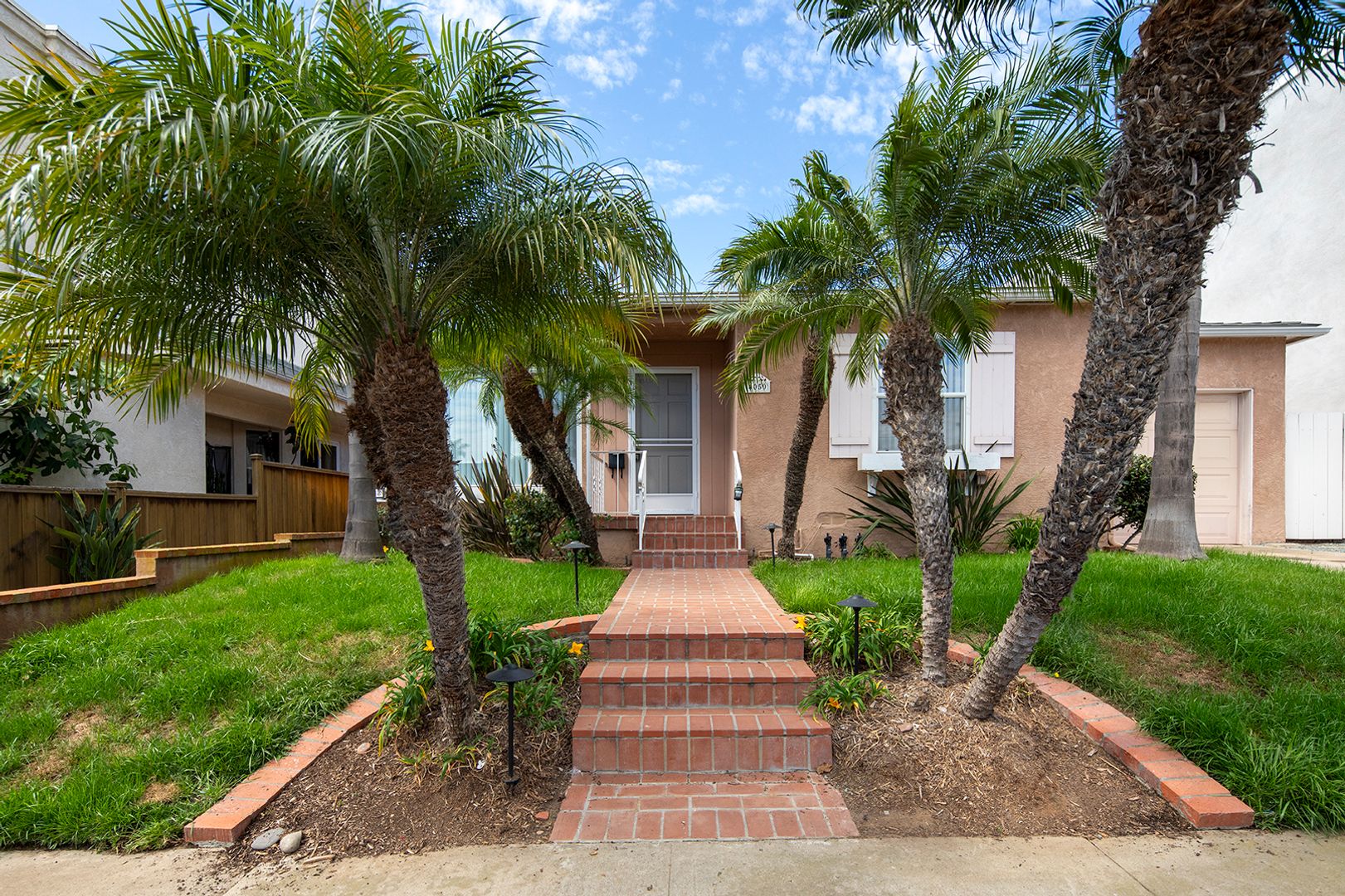 San Diego Apartment: 4048-50 Morrell Street