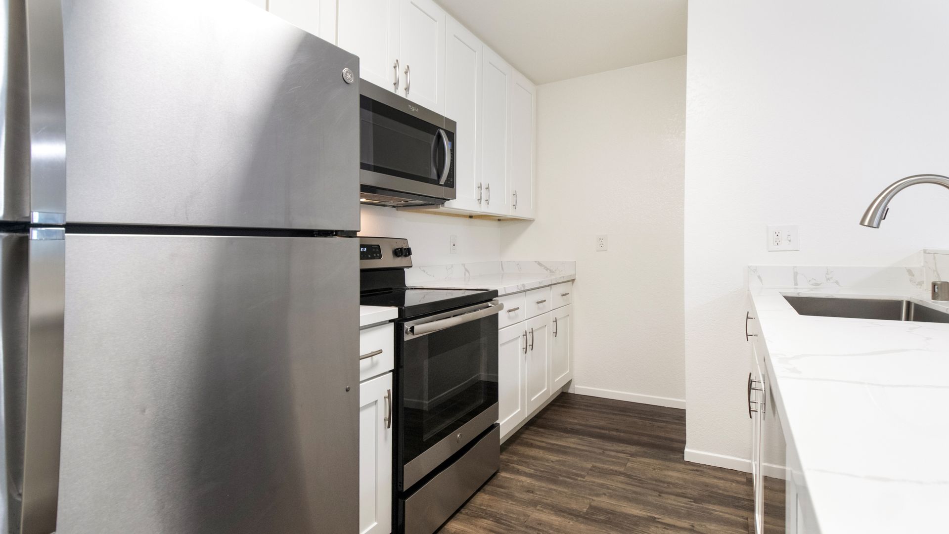 San Diego Apartment: 4457 Temecula Street