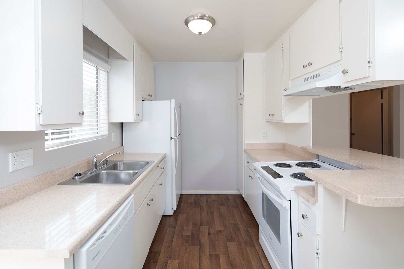 Beautiful 2bd/1ba Apartment in El Cajon with Parking and Private Patio