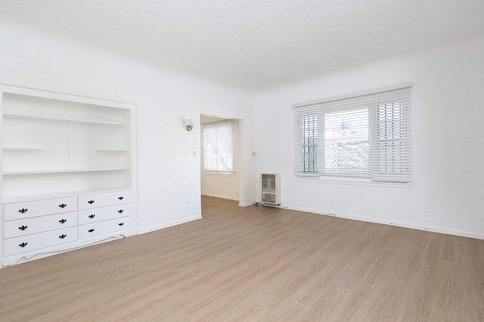 San Diego Apartment: 304 West Ivy Street