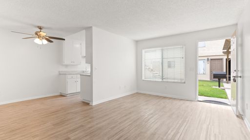 *1 MONTH FREE* 2 Bedroom with Parking in a Great Imperial Beach Location! – photo 1