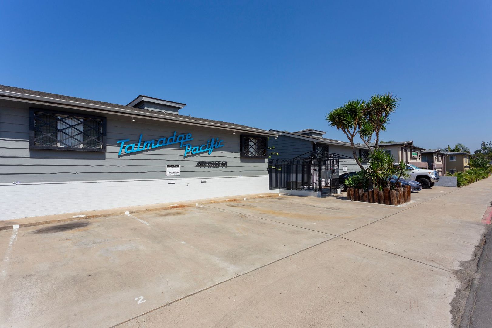 San Diego Apartment: 4470 Euclid Avenue