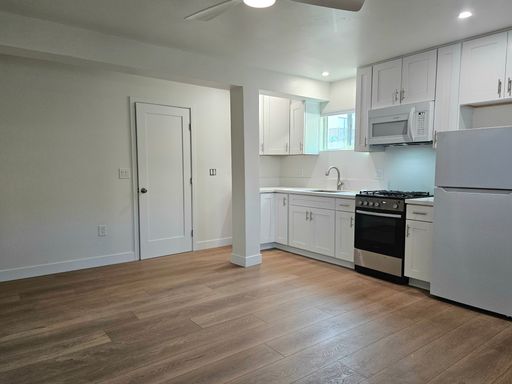 Brand New Studio in North Park with Washer/dryer and ALL UTILITIES INCLUDED! – photo 1