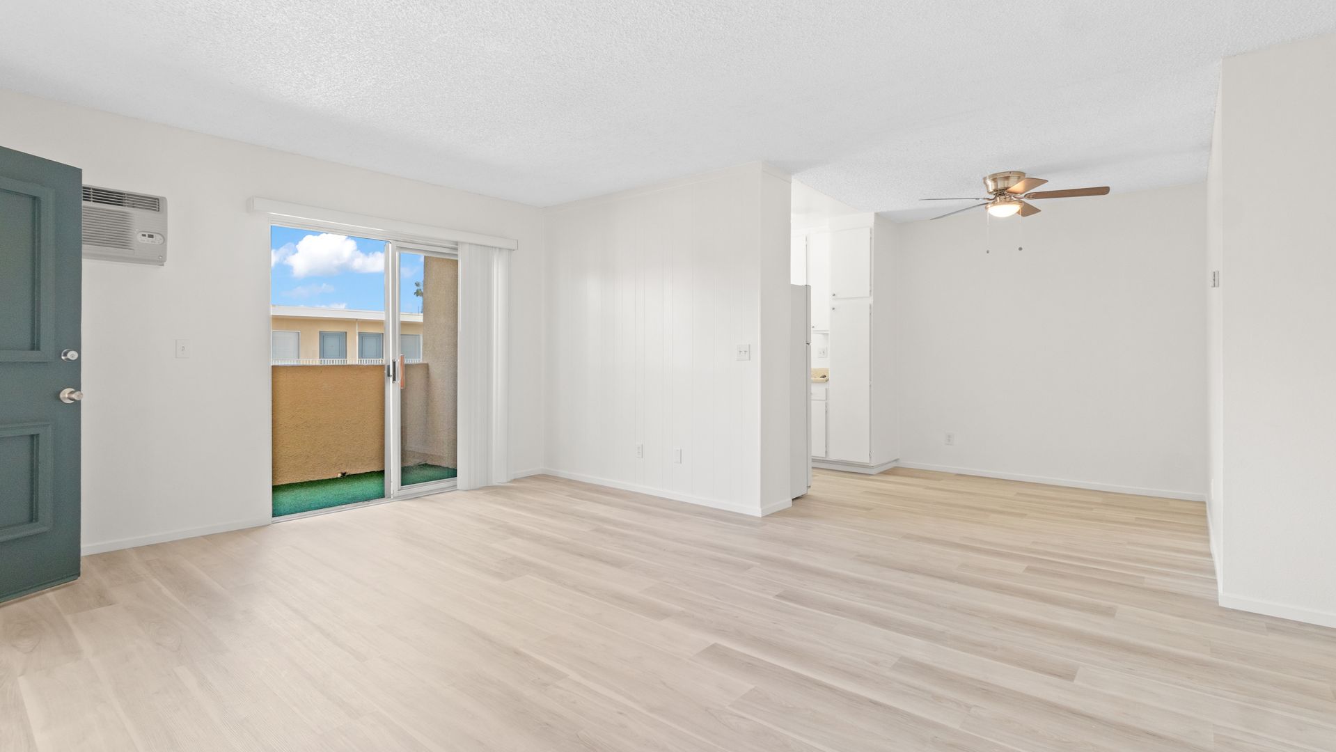 El Cajon Apartment: 1072 E. Madison Avenue