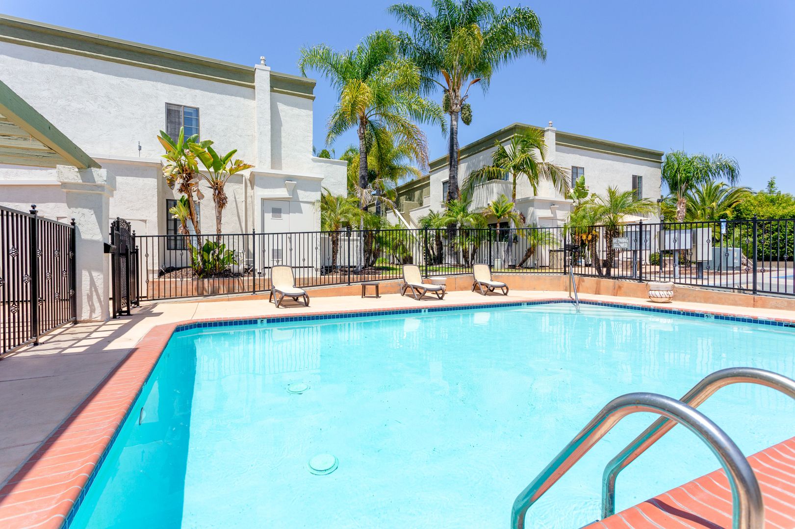 El Cajon Apartment: 1059 E. Bradley Avenue