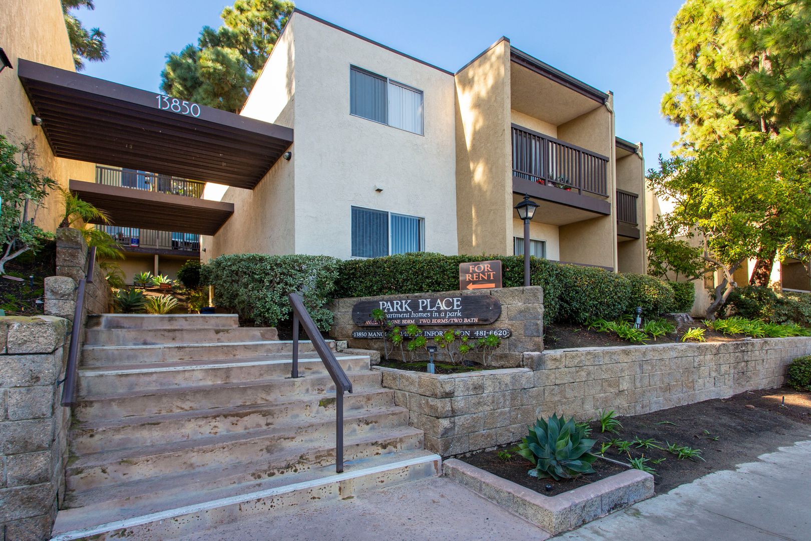 Del Mar Apartment: 13850 Mango Drive