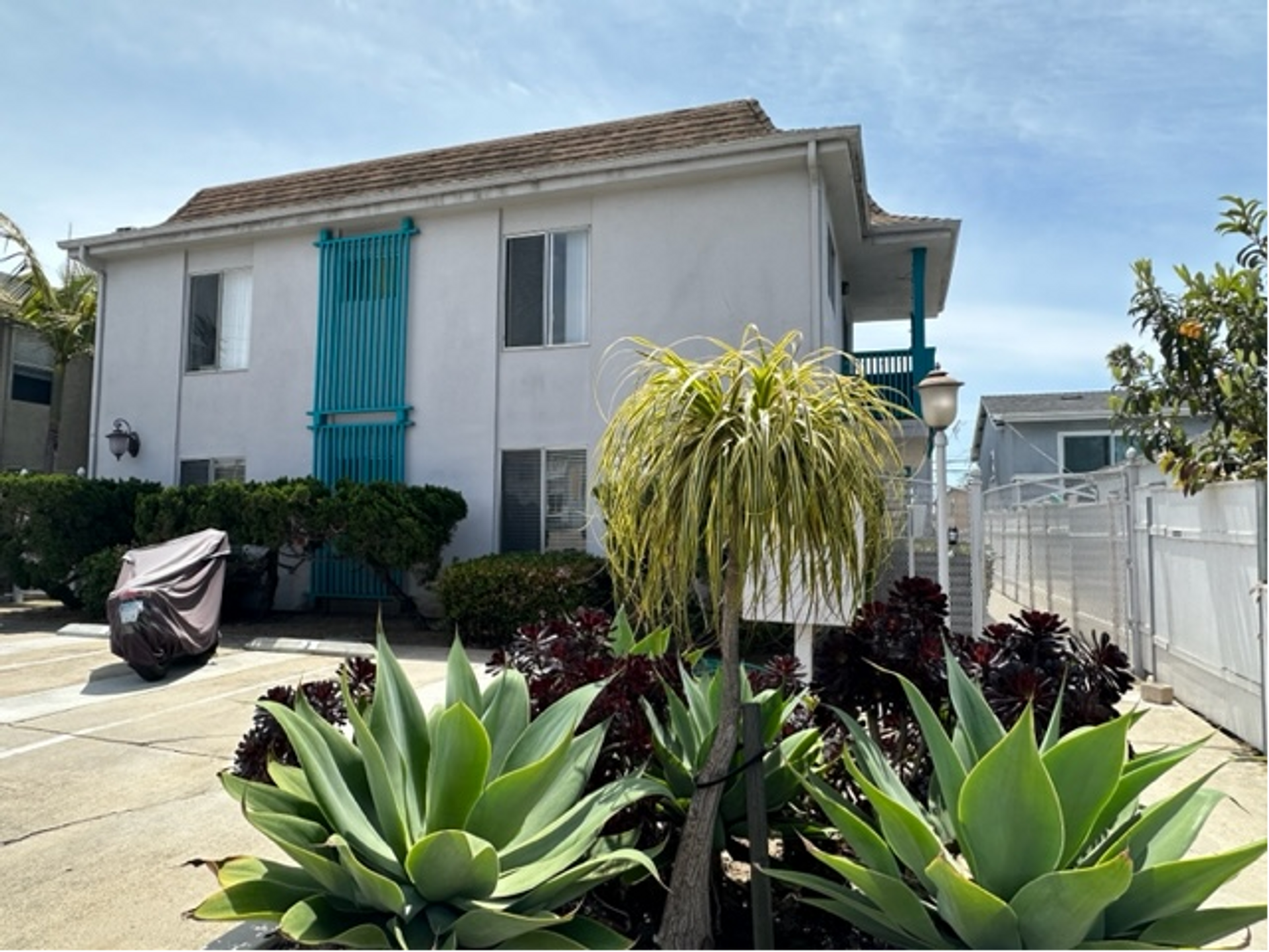 San Diego Apartment: 1459 Hornblend Street