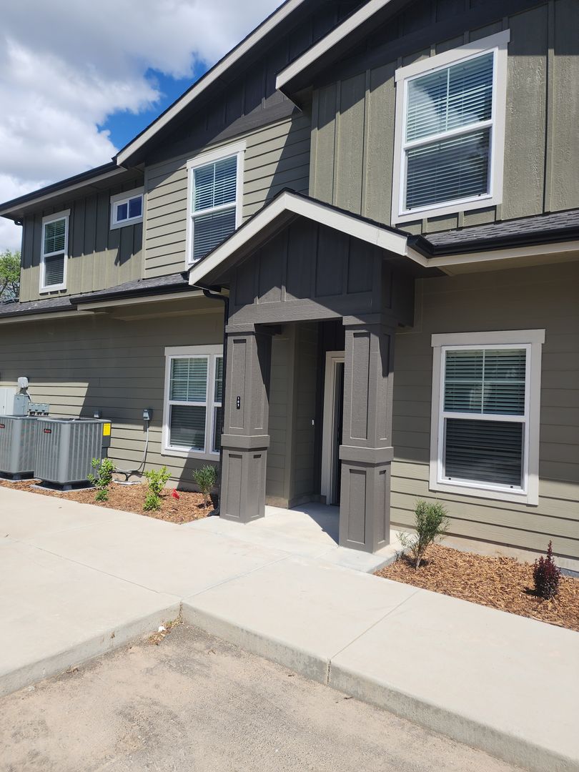 Boise Apartment: 6315 W Chet Ln