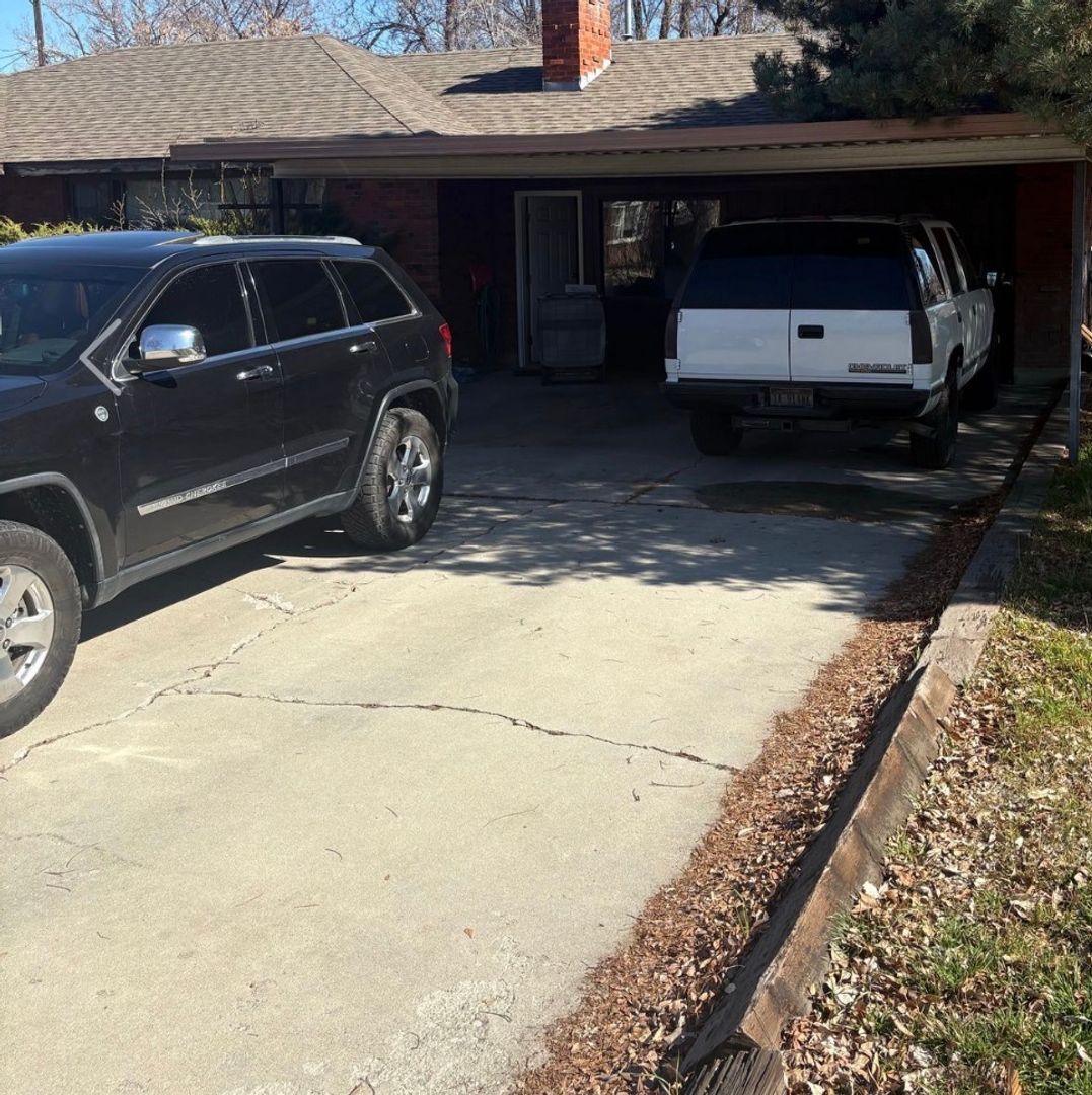 Boise Apartment: 2102 N Liberty  #A