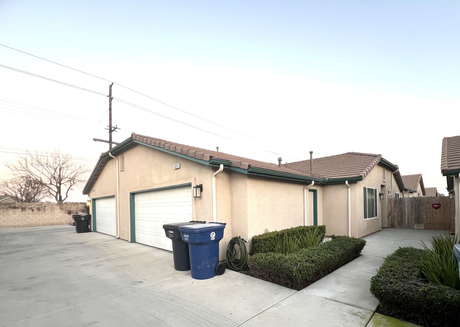 Tulare Apartment: 3058 Bright St.