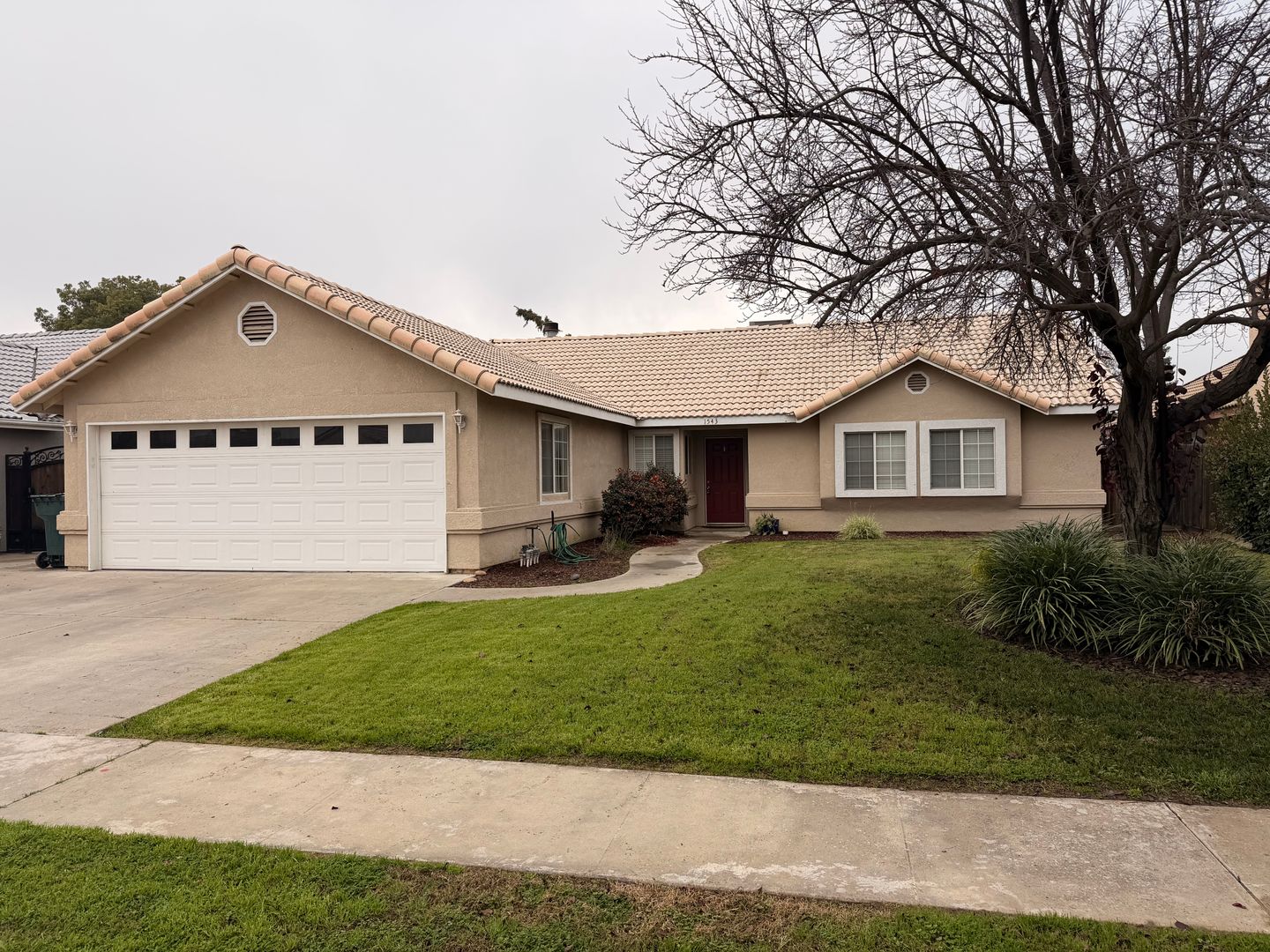 Tulare House: 1543 Ponderosa St.