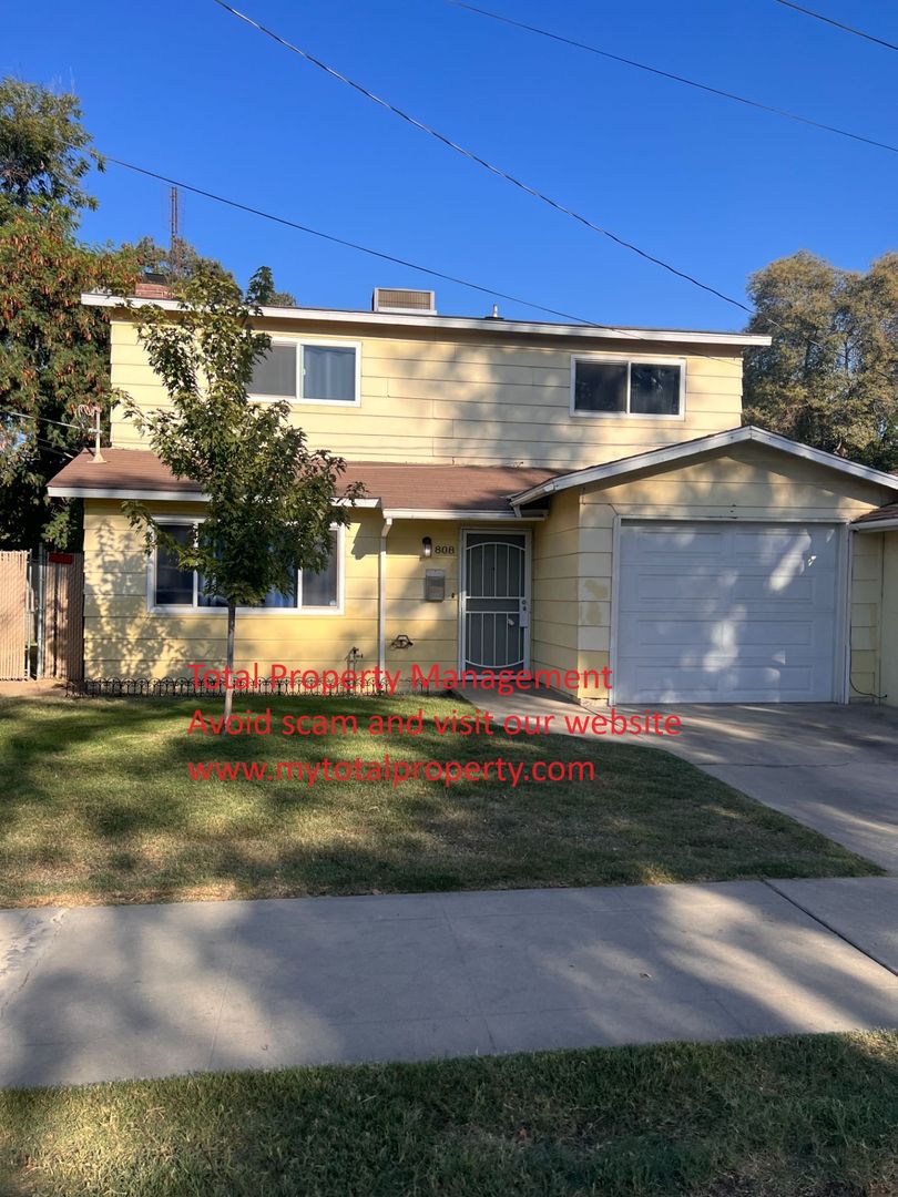 Visalia House: 808 N. West Street