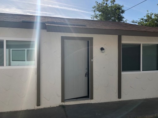 1104 N. MOONEY BLVD. - 3 BEDROOM 2 BATH APARTMENT - VISALIA – photo 1
