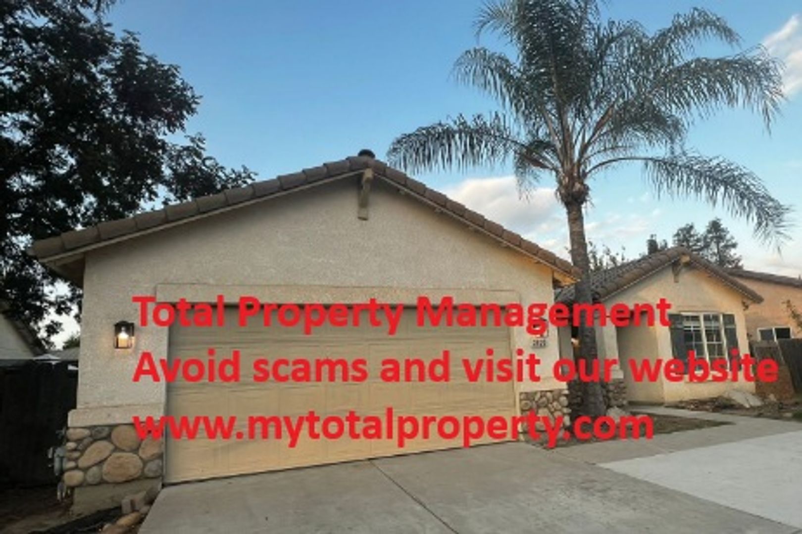 Visalia House: 3920 E Oak Ave