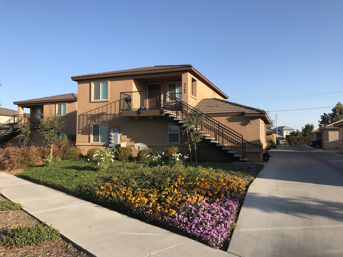 Visalia Apartment: 2140 W. Lark Ave.