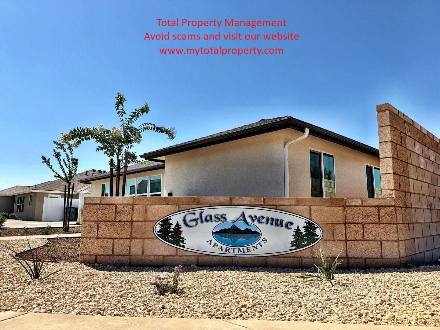Tulare Condo: 1096 Glass Ave.