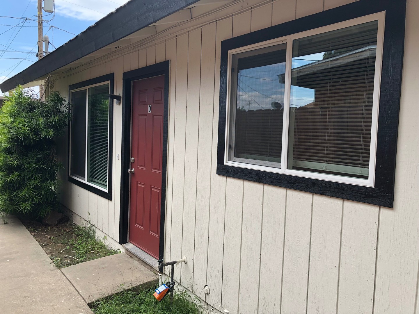 Exeter Apartment: 348 N. E St.