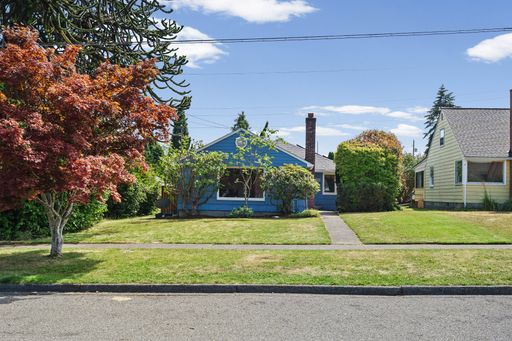 Welcome to 4810 N 25th St in North Tacoma! – photo 1