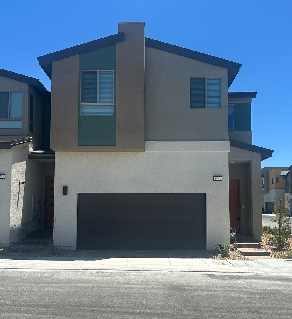 Henderson House: 3363 Via Tizzoni St