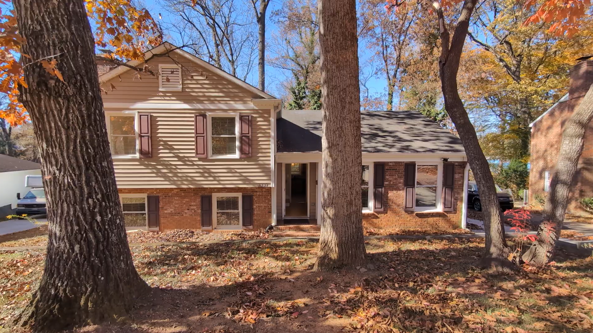 Charlotte House: 3331 Donovan Place