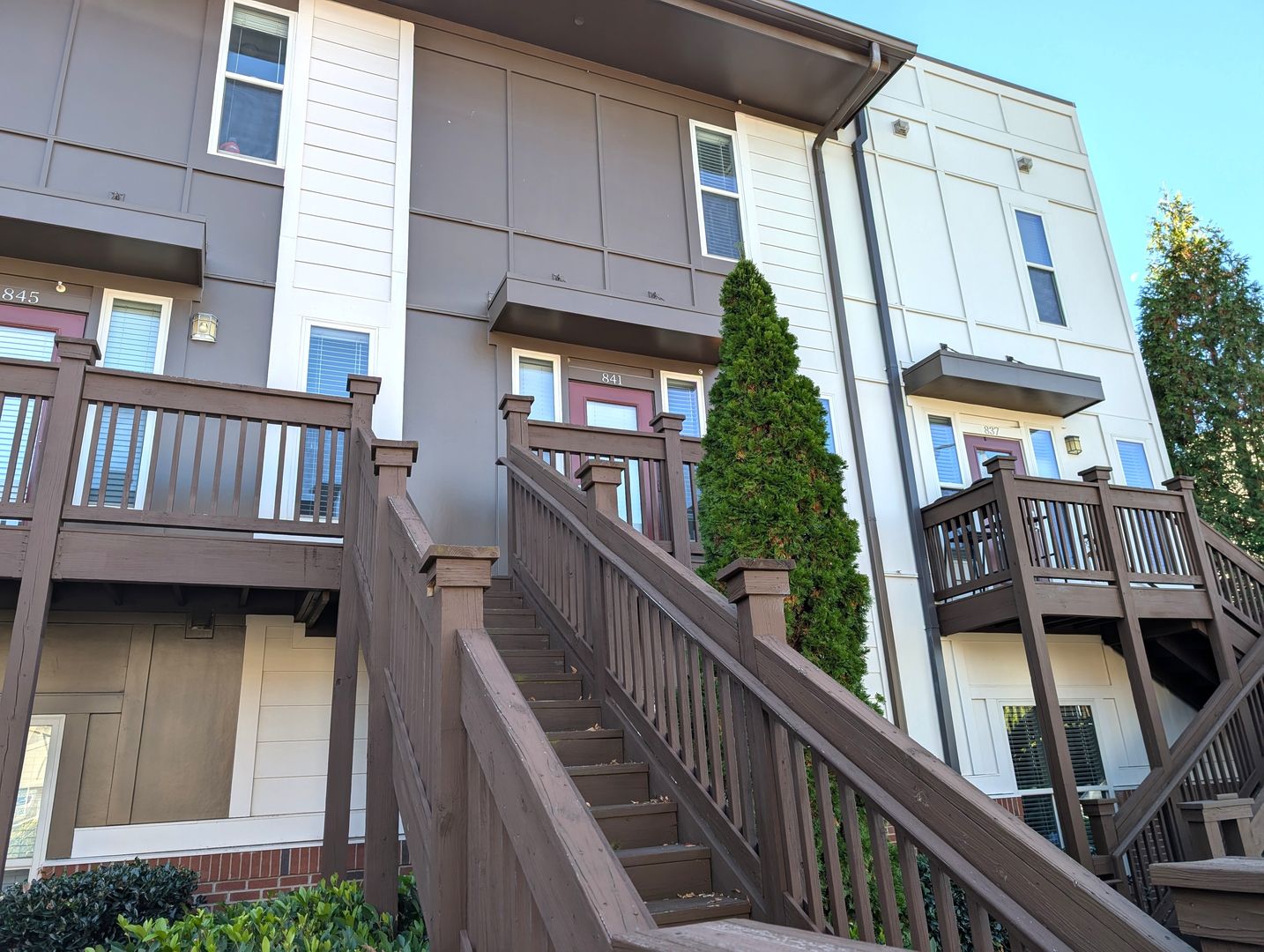 Charlotte House: 841 Seigle Point Drive