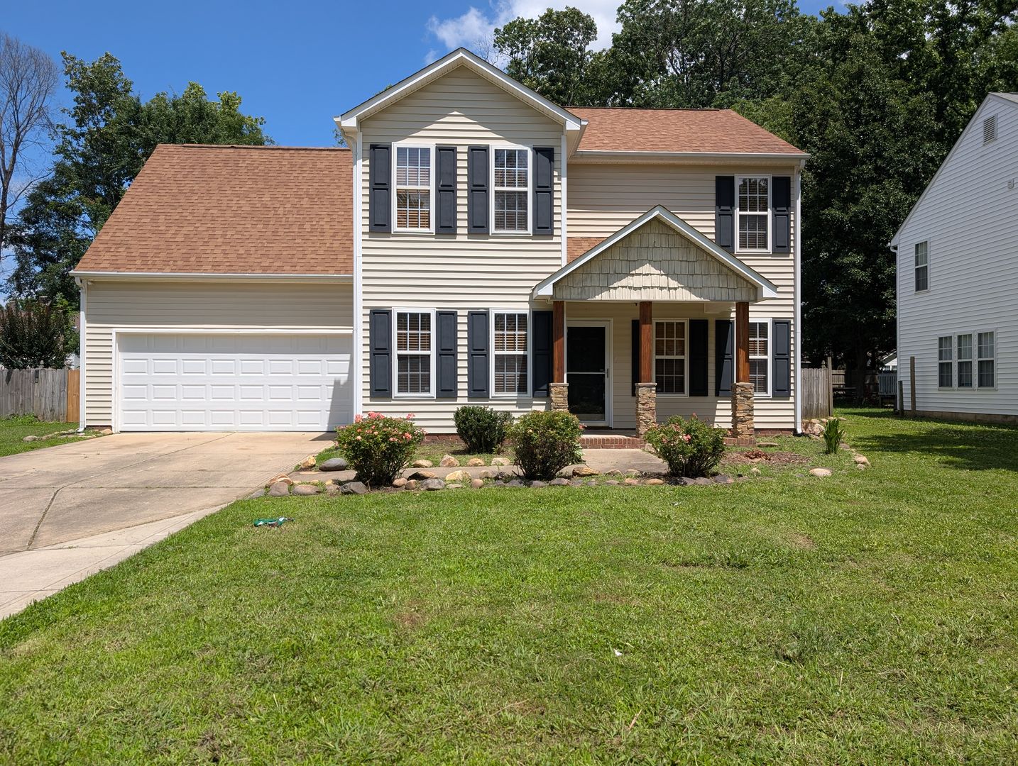 Charlotte House: 9935 Redbud Tree CT