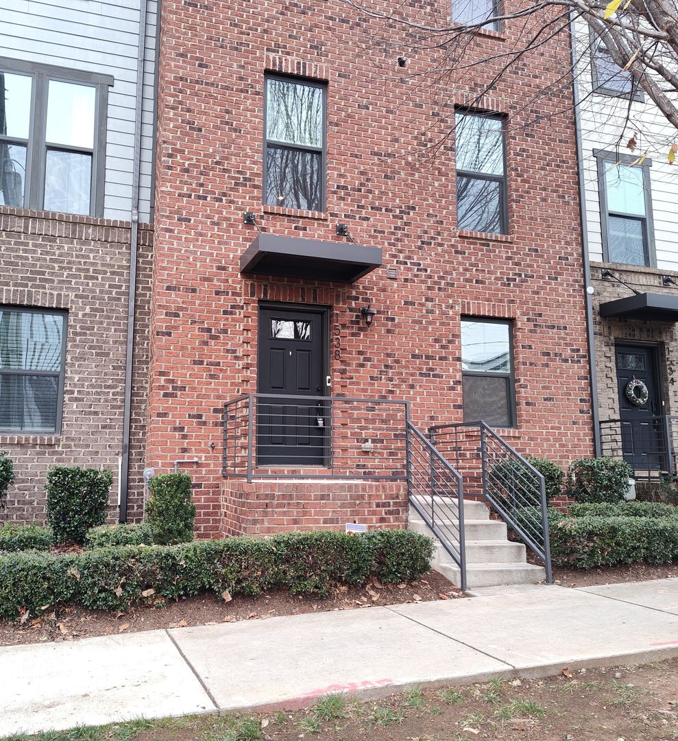 Charlotte Townhome: 1538 Kee Ct