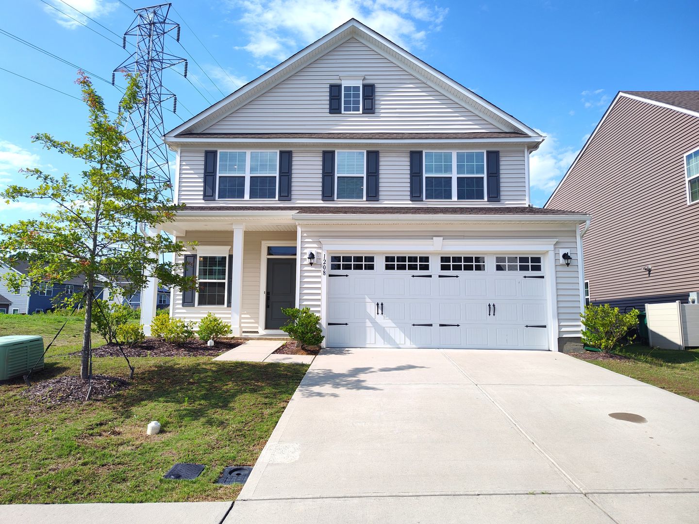 Monroe House: 1208 Hinson Forest Rd