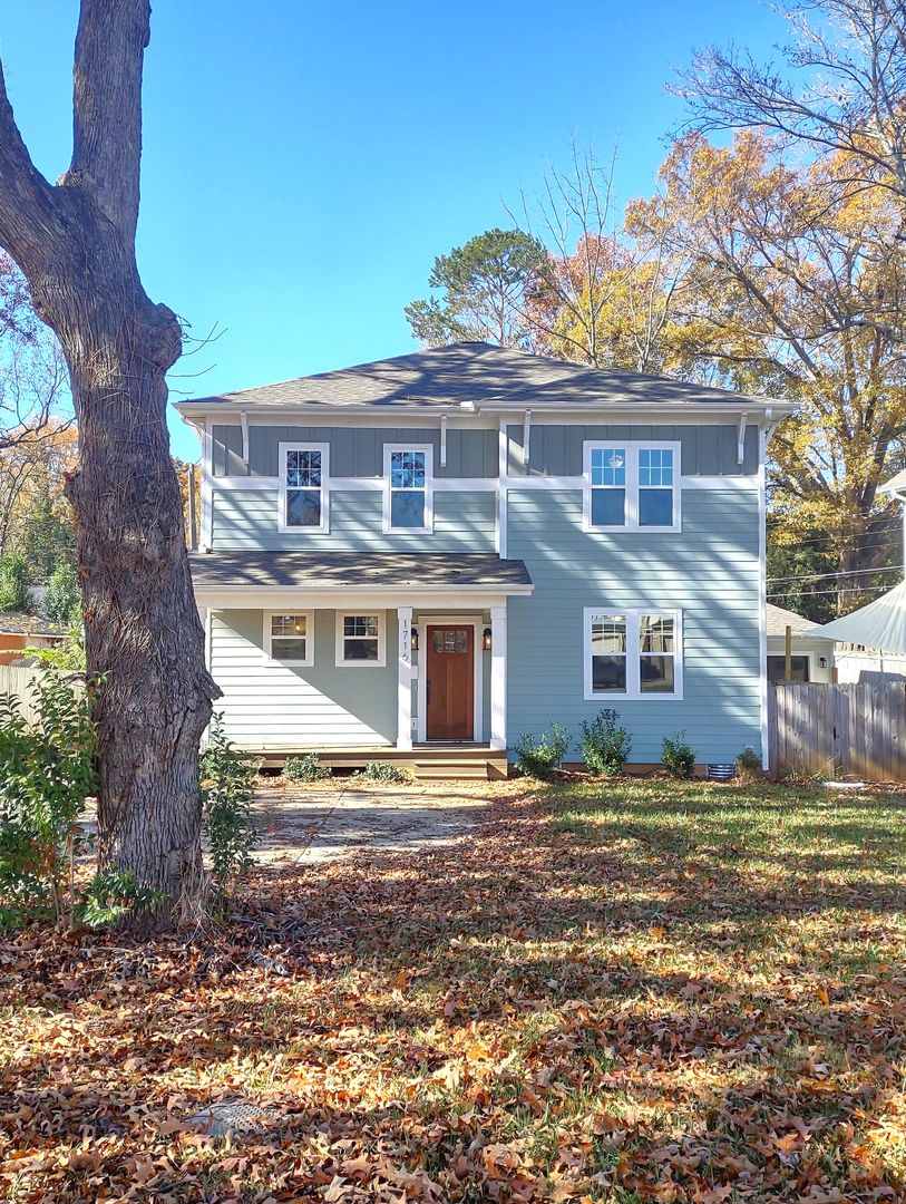 Charlotte House: 1716 Berryhill Road