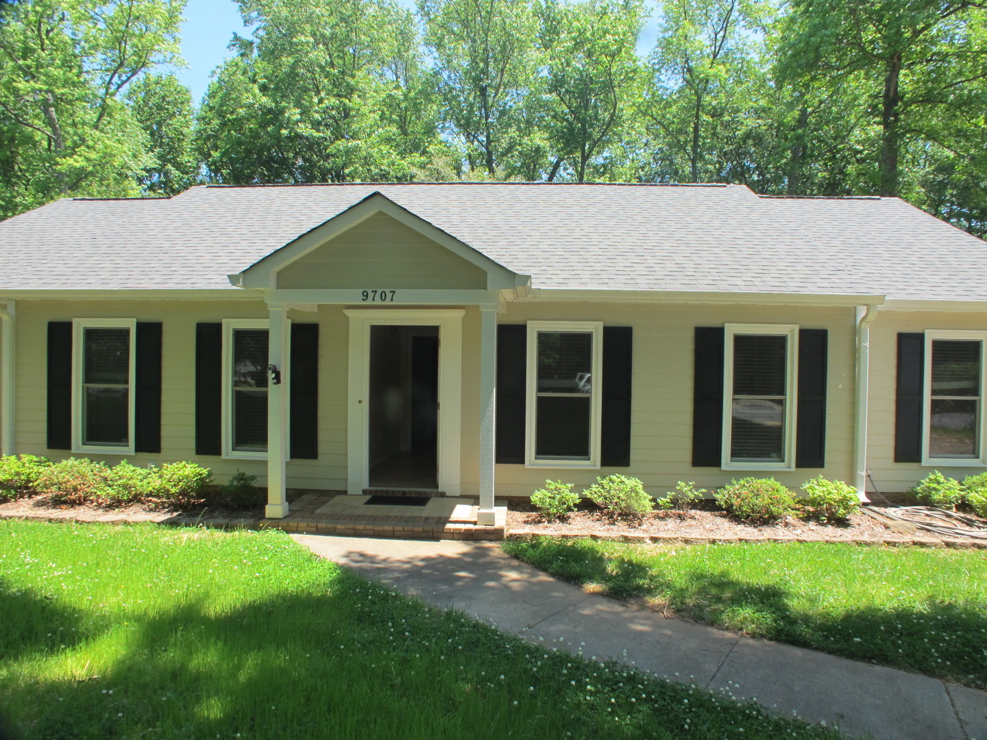 Charlotte House: 9707 Covedale Drive