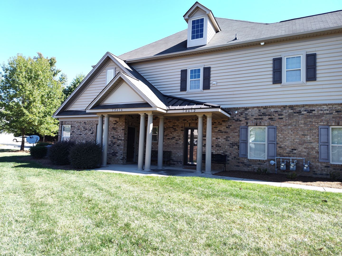 Charlotte Condo: 14616 Juventus St