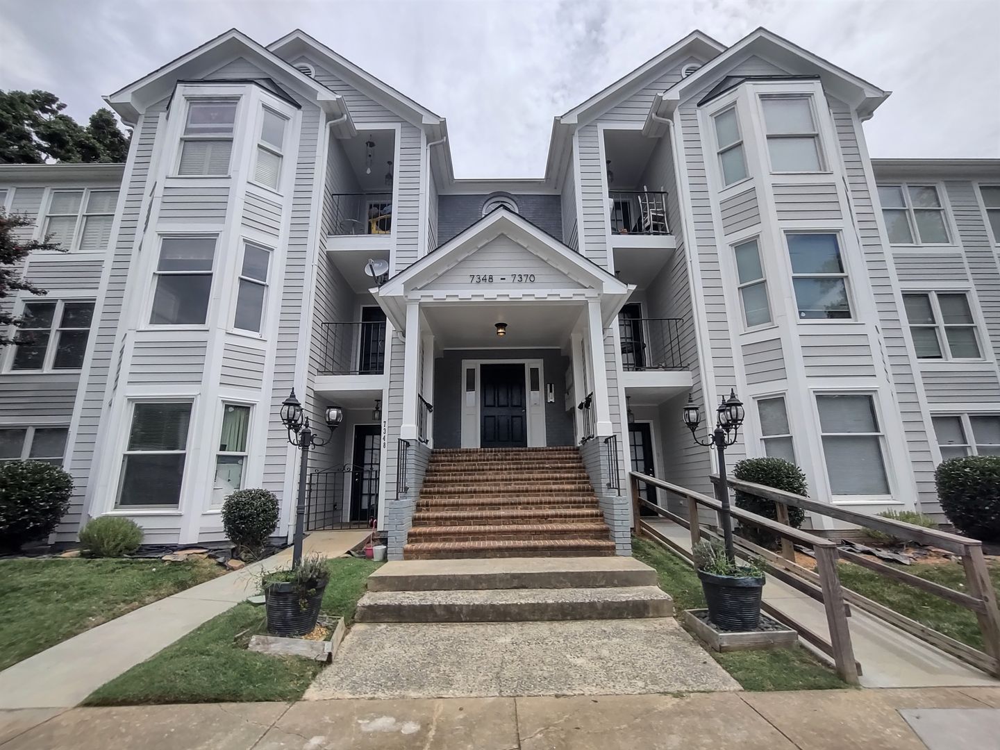 Charlotte House: 7366 Rose Terrace Ct.