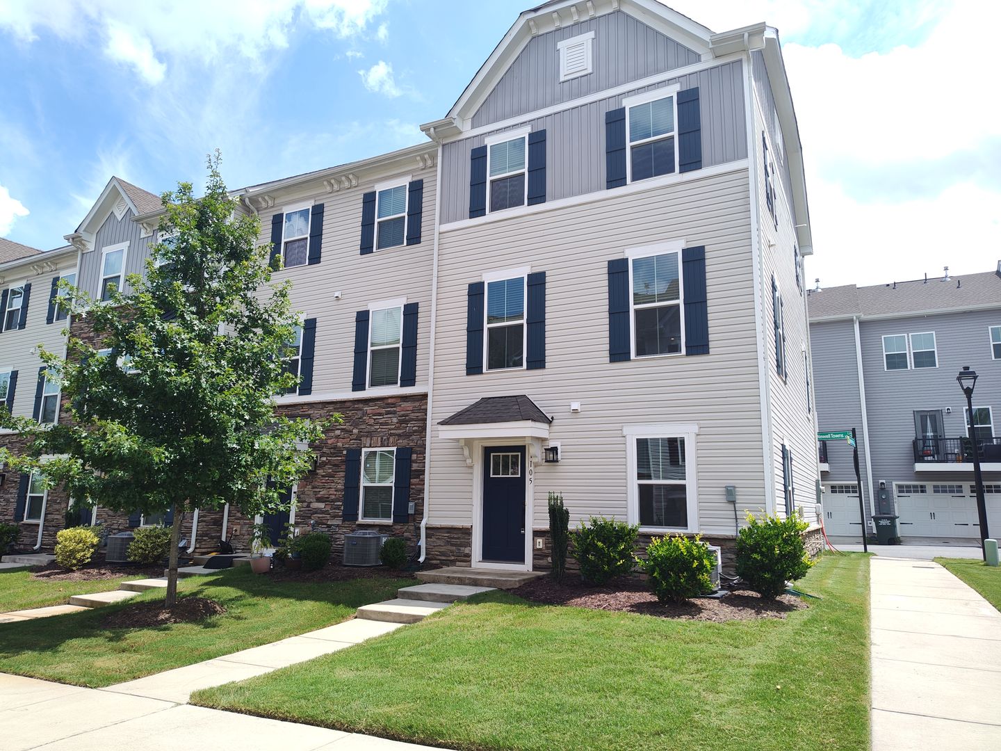 Charlotte Townhome: 1105 Newell Towns Ln