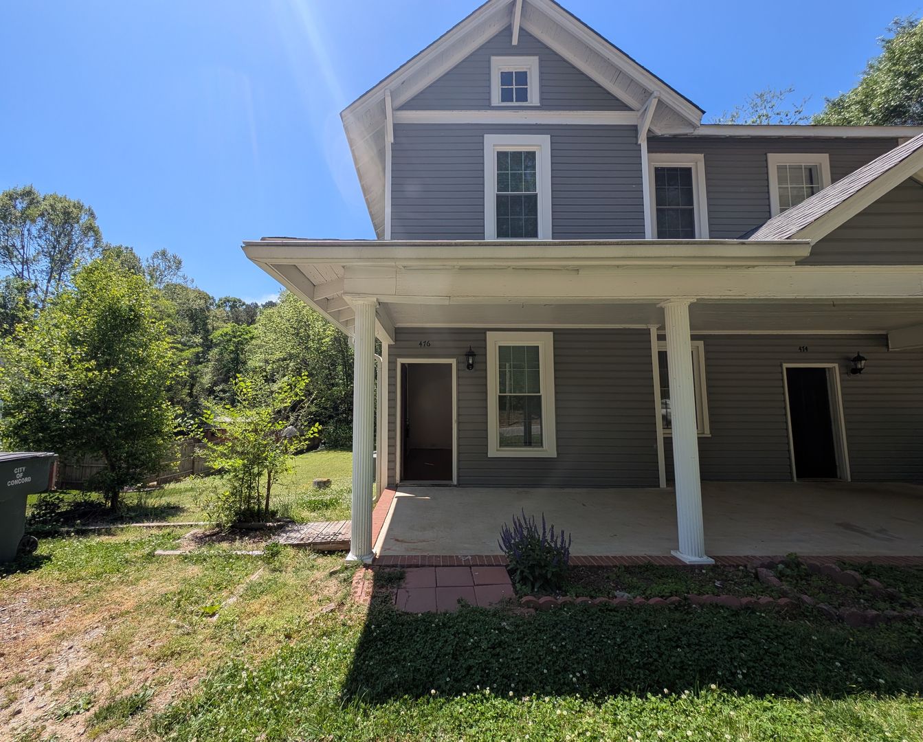 Concord Townhome: 476 Spring St SW