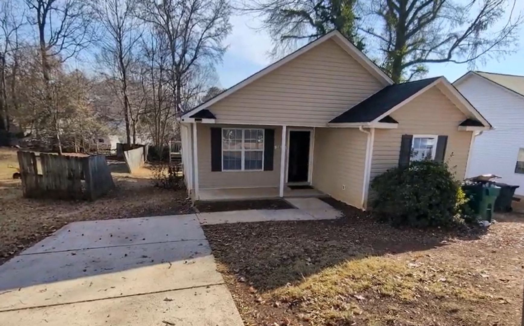 Charlotte House: 2831 Mayfair Avenue