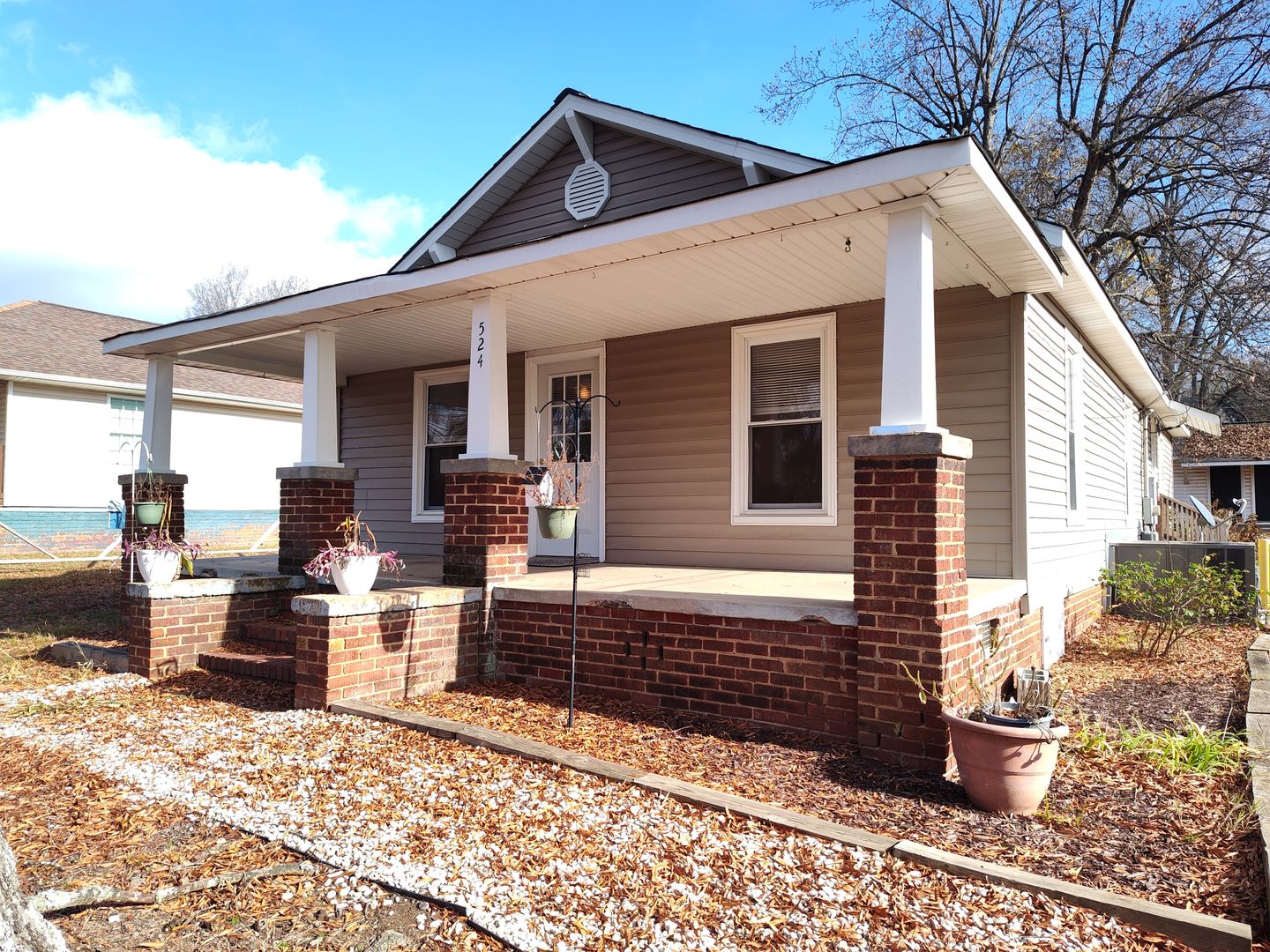 Concord House: 524 Railroad Dr NW