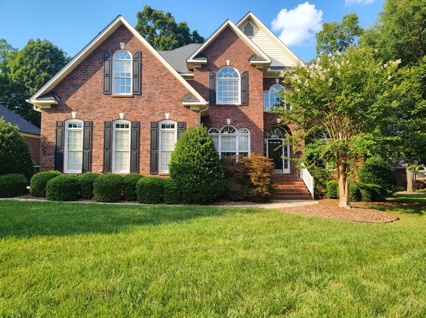 Matthews House: 204 Limerick Drive