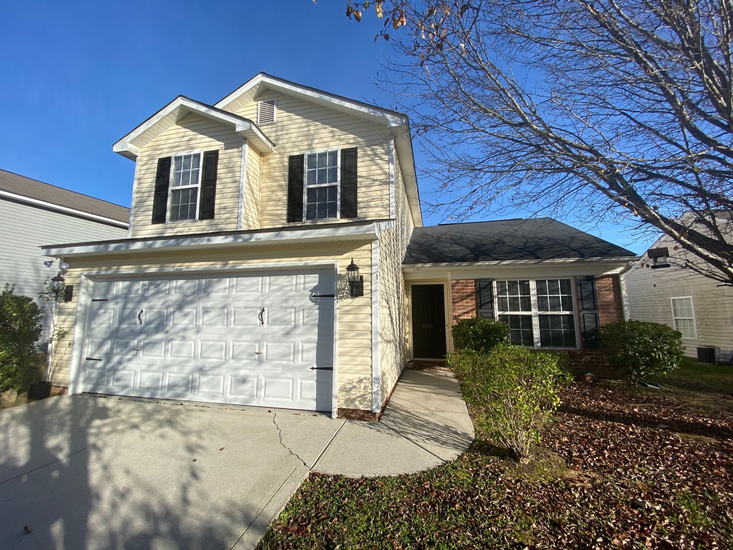 Charlotte House: 1408 Jordans Pond Lane