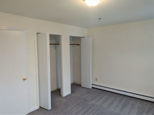 2 Bed 1.5 Bath Townhouse w/ Garage