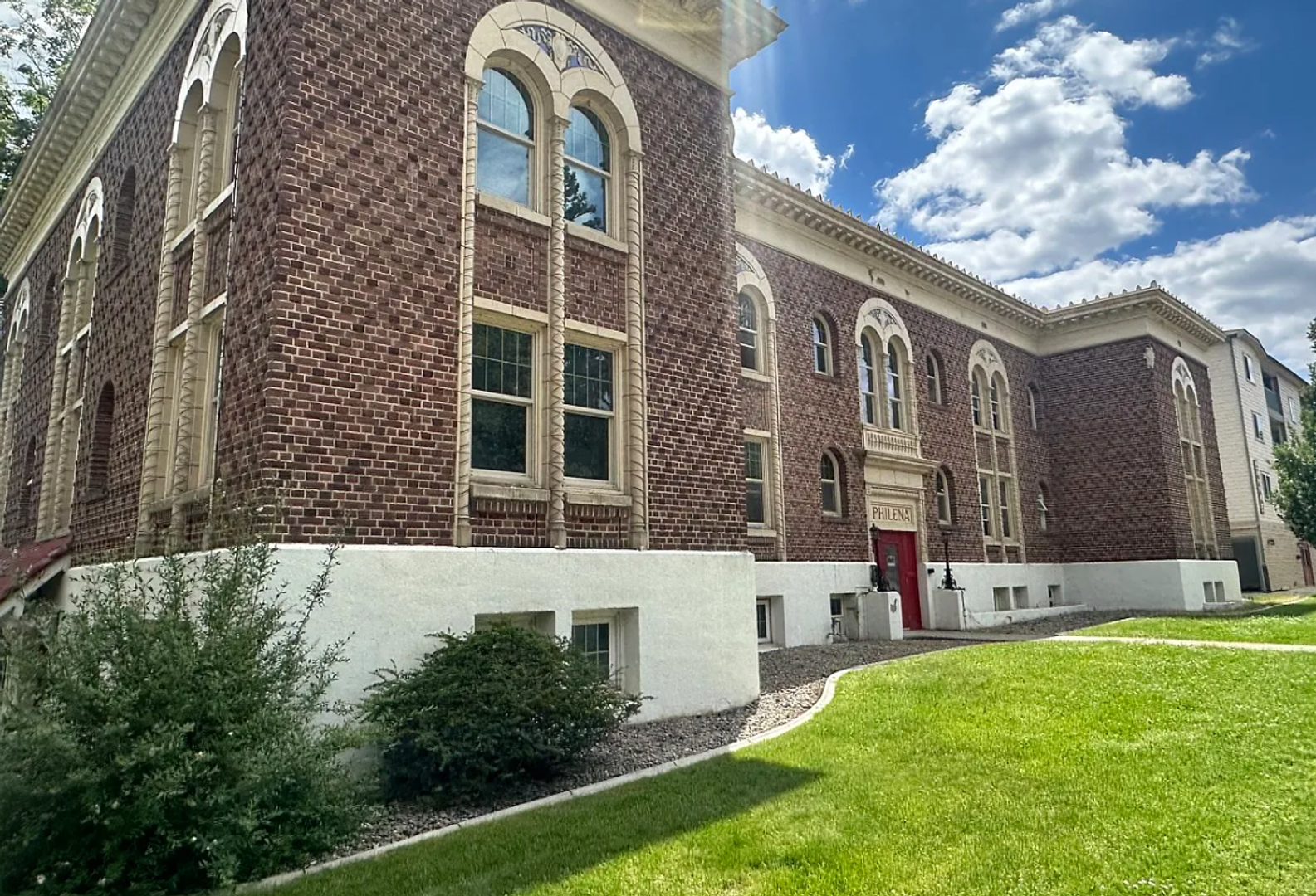 Cheney Apartment: 419 5th Street