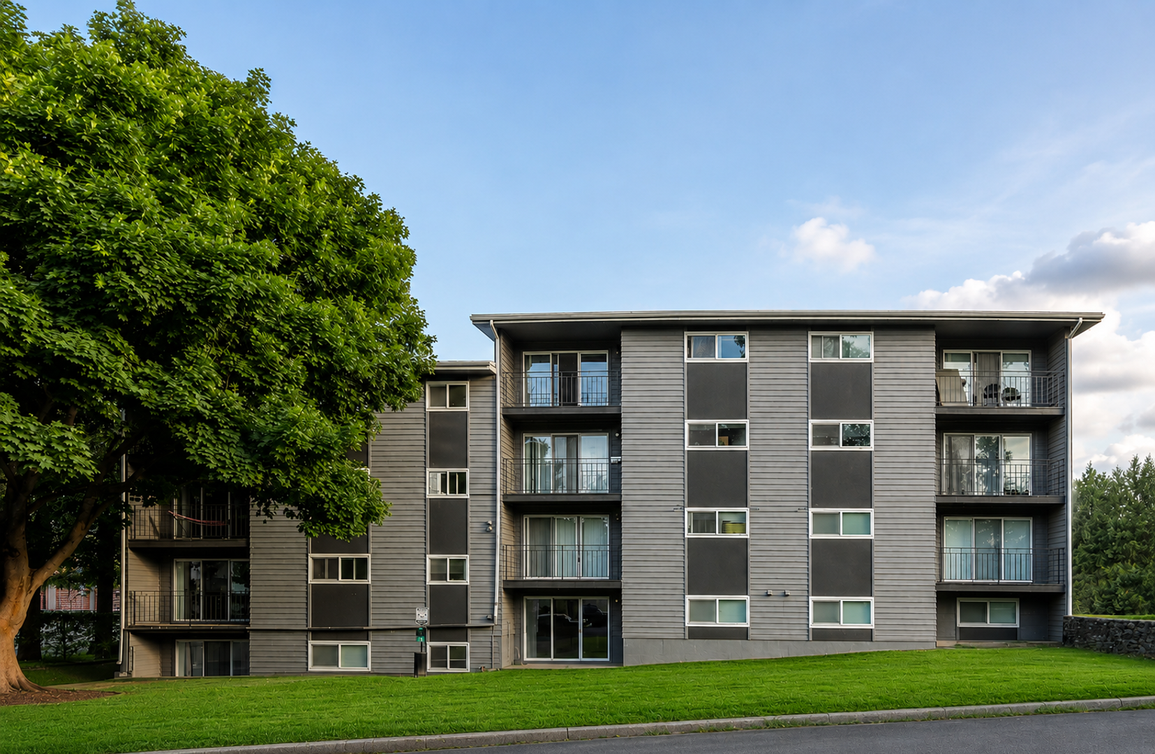 Cheney Apartment: 1122 Oakland St #11